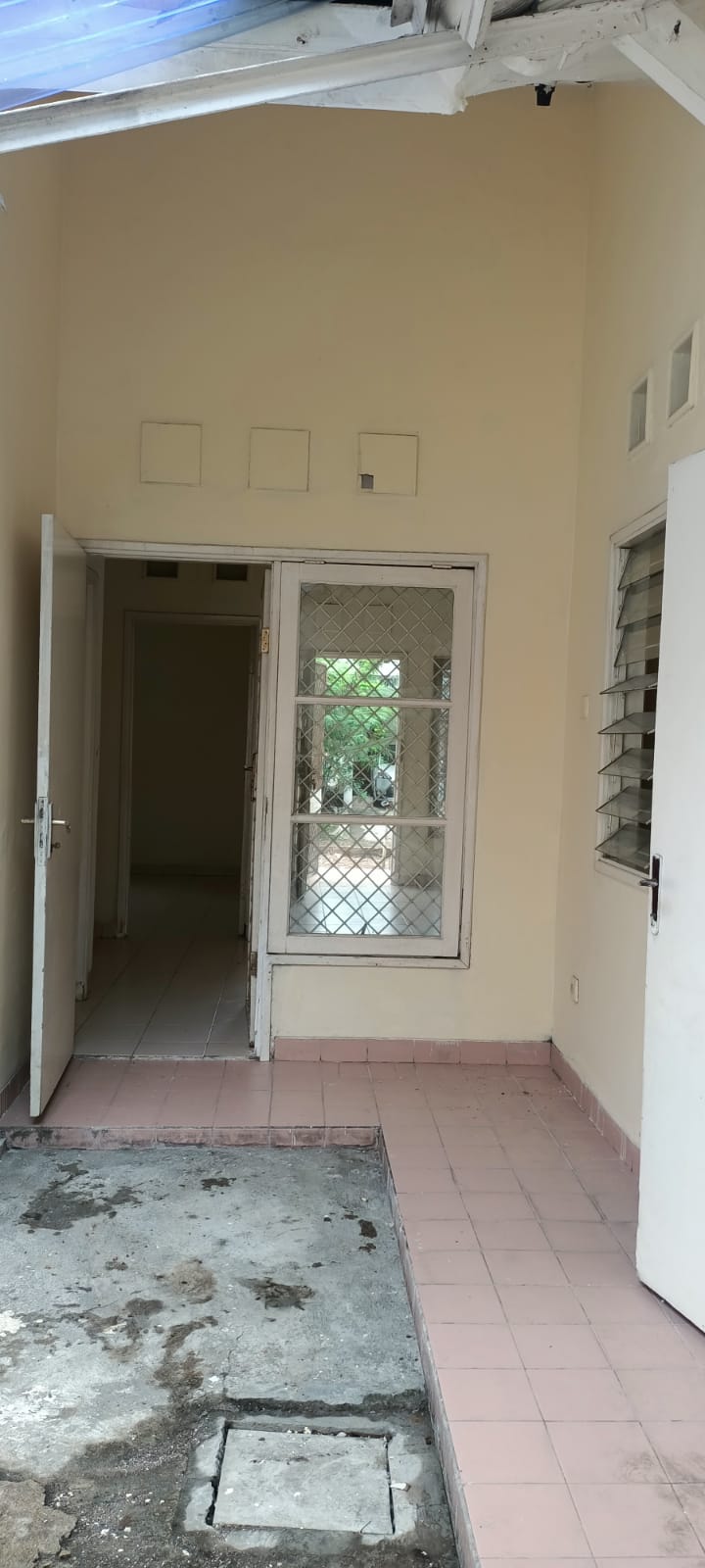 Rumah Dijual di Cluster Meadow Green Lippo Cikarang